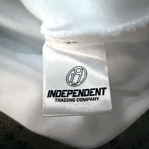 Friends long sleevewhite soft hoody "Could I Be More ME?" special drop XL NWOT - Picture 12 of 12